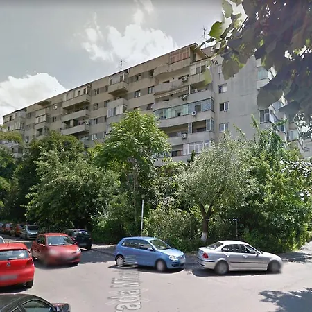 Mihail Cioranu Apartment *